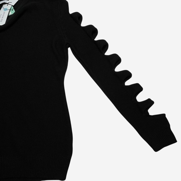 NWT Harper Lane Stitch Fix Black Cutout Sleeve Knit Pullover Sweater Size L - Picture 2 of 9